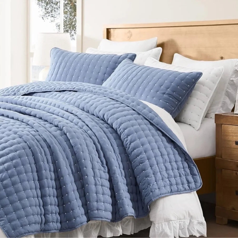 🆕 PB Style King Quilt Set Tufted Classic Blue 3 piece Luxury Hotel Style Bedding